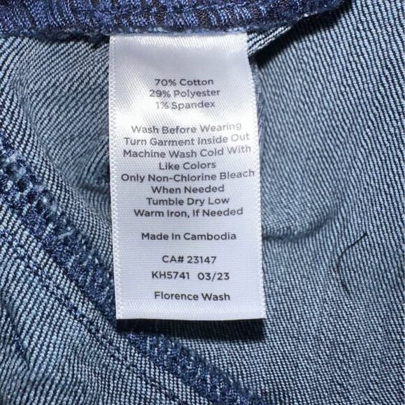 Talbots Straight Leg Jeans Size 4 - Picture 3 of 5